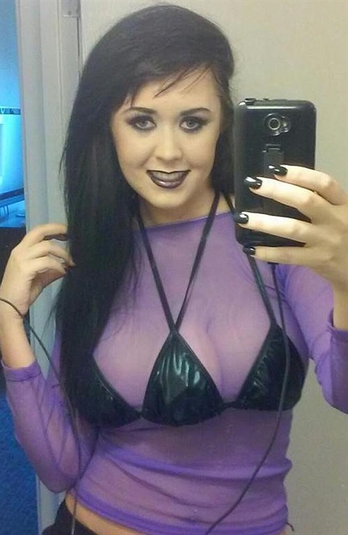 715657-e 98aa 636-4218-11e 4-aebd -241de 91fbb 64