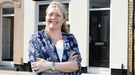This Woman Bought Her House For £1 - Look At It Now