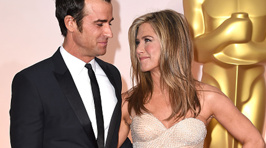 Photos: Jennifer Aniston And Justin Theroux Are Reportedly Married!