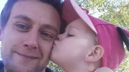 Terminally Ill Dad Leaves Stepdaughter With a Lifetime's Worth of Advice In One Heartwarming Letter