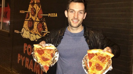 Photos: This Gorg Guy Travels the World Eating Pizza