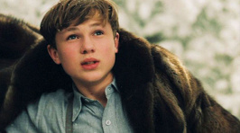 Peter From The Lion, The Witch and The Wardrobe is Now Seriously Good Looking