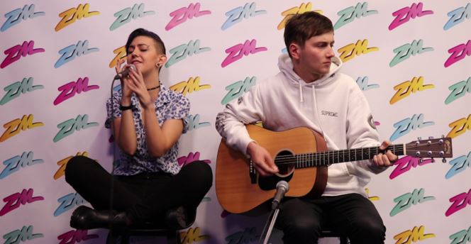 Openside performs acoustic cover of 'The Middle'