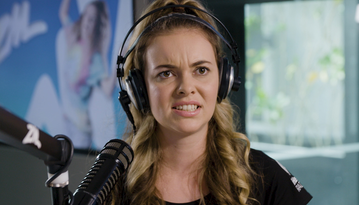 INTERN: S3 E6 - The Big Show