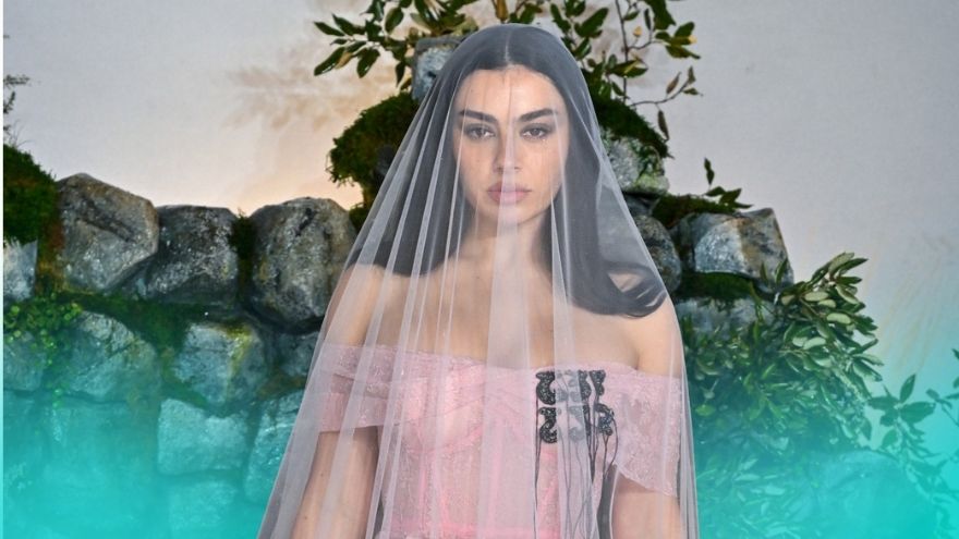 Charli XCX wants to ‘quit music and act’