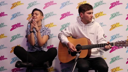 Openside performs acoustic cover of 'The Middle'