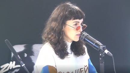 Robinson joins Snapchart to talk her new single 'Karma'